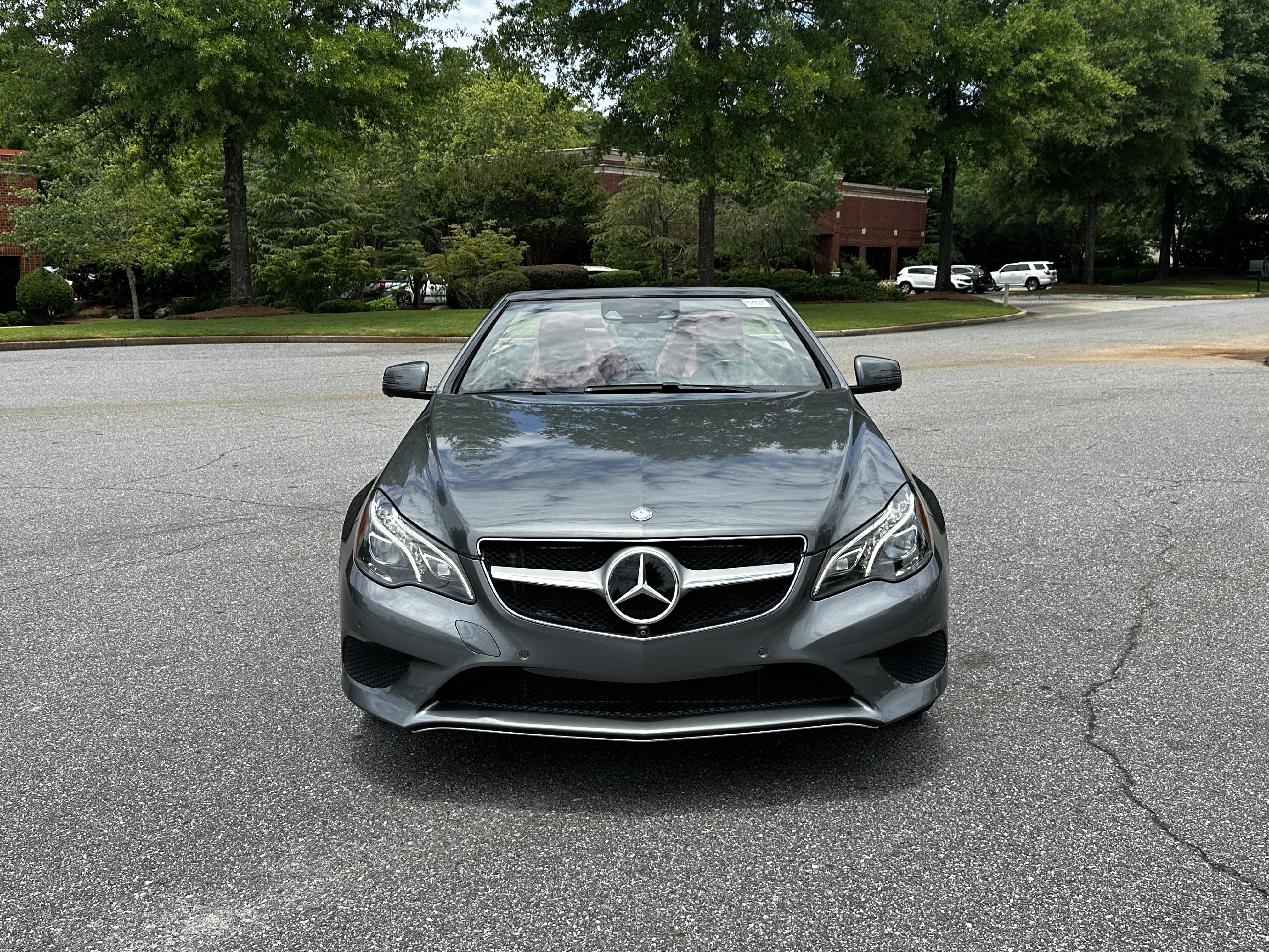 Used 2017 Gray Mercedes-Benz E 400 image 3