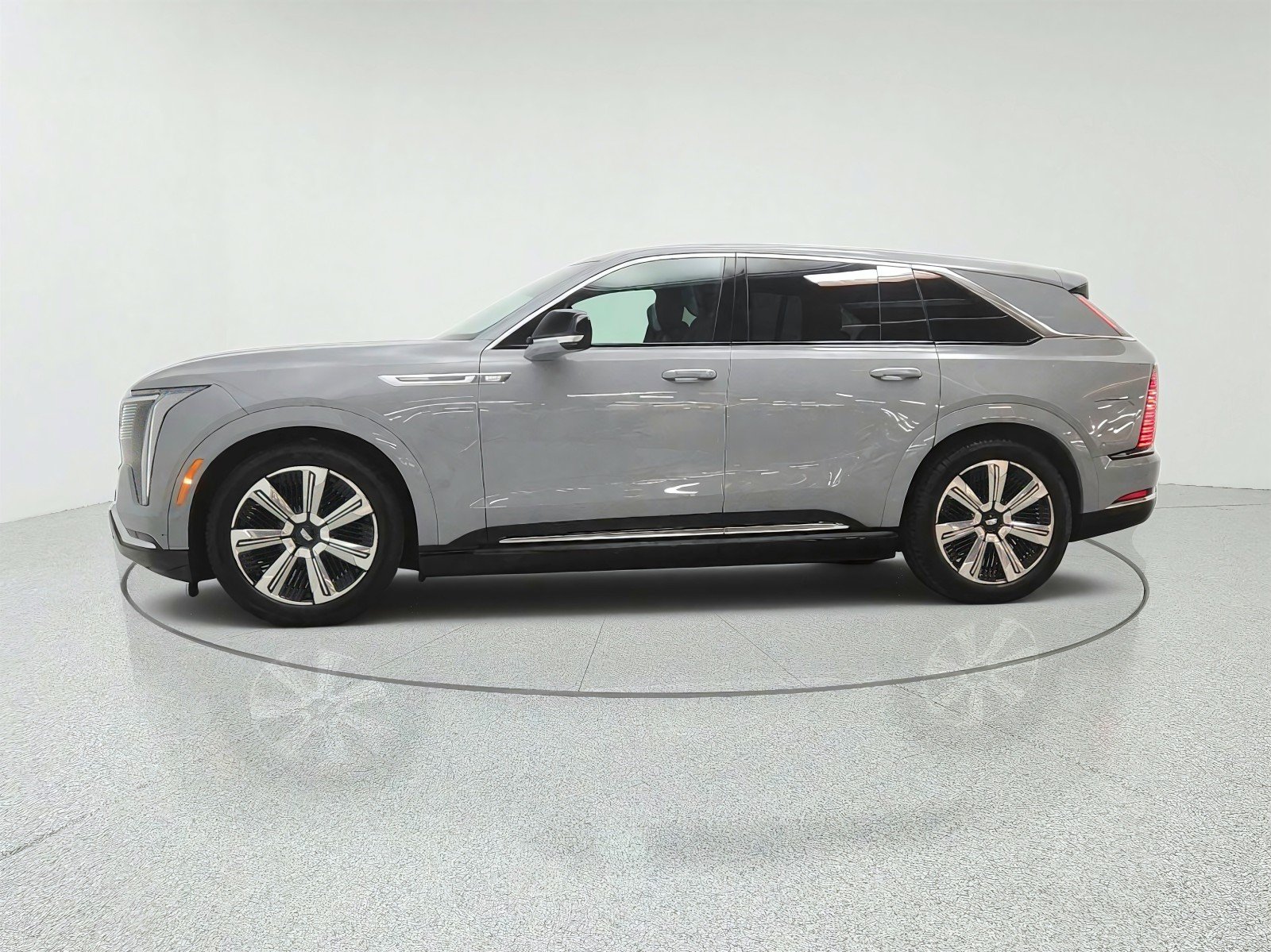 Used 2026 Luna Metallic Cadillac Premium Luxury image 8
