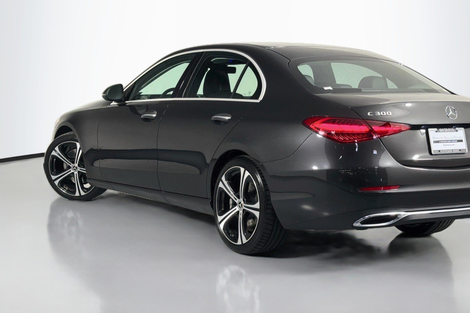 Used 2022 Graphite Grey Metallic Mercedes-Benz C 300 image 14