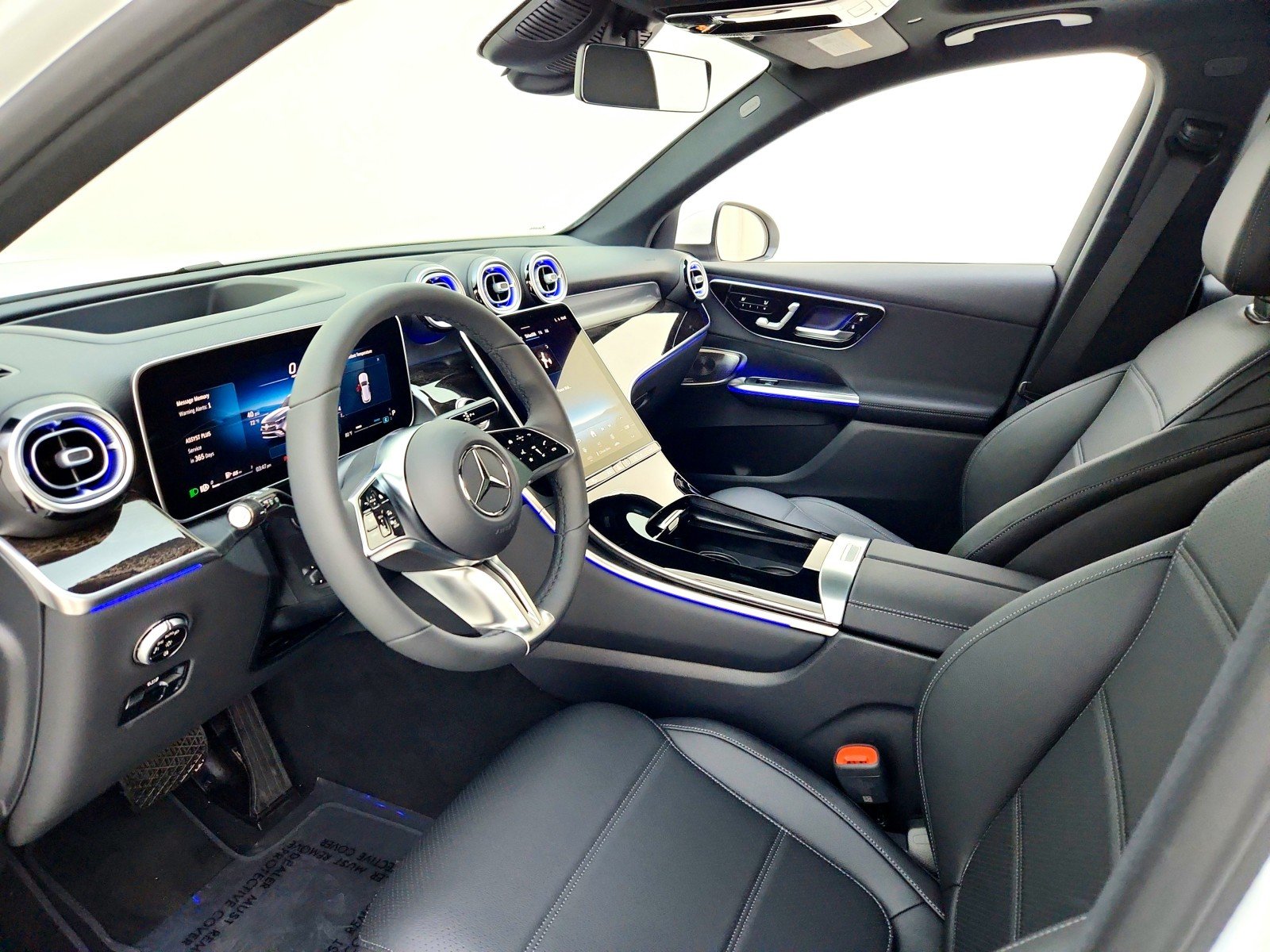 New 2026 Polar White Mercedes-Benz GLC 300 SUV image 9