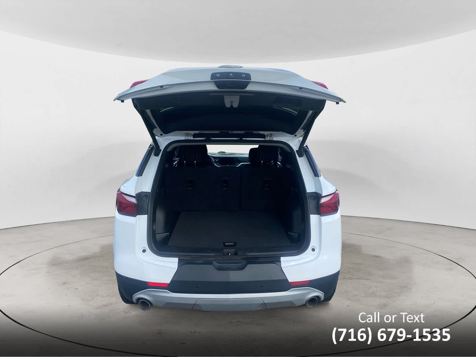 Used 2019 SUMMIT WHITE Chevrolet 2LT image 23