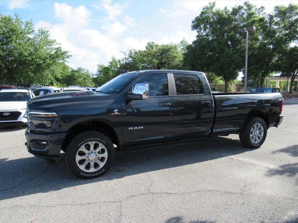 2026 RAM 2500 Laramie - Photo 4