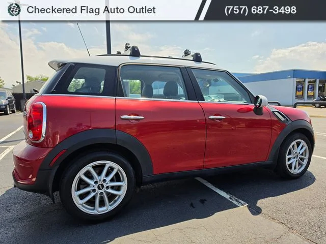 Used 2015 Blazing Red MINI Base image 8