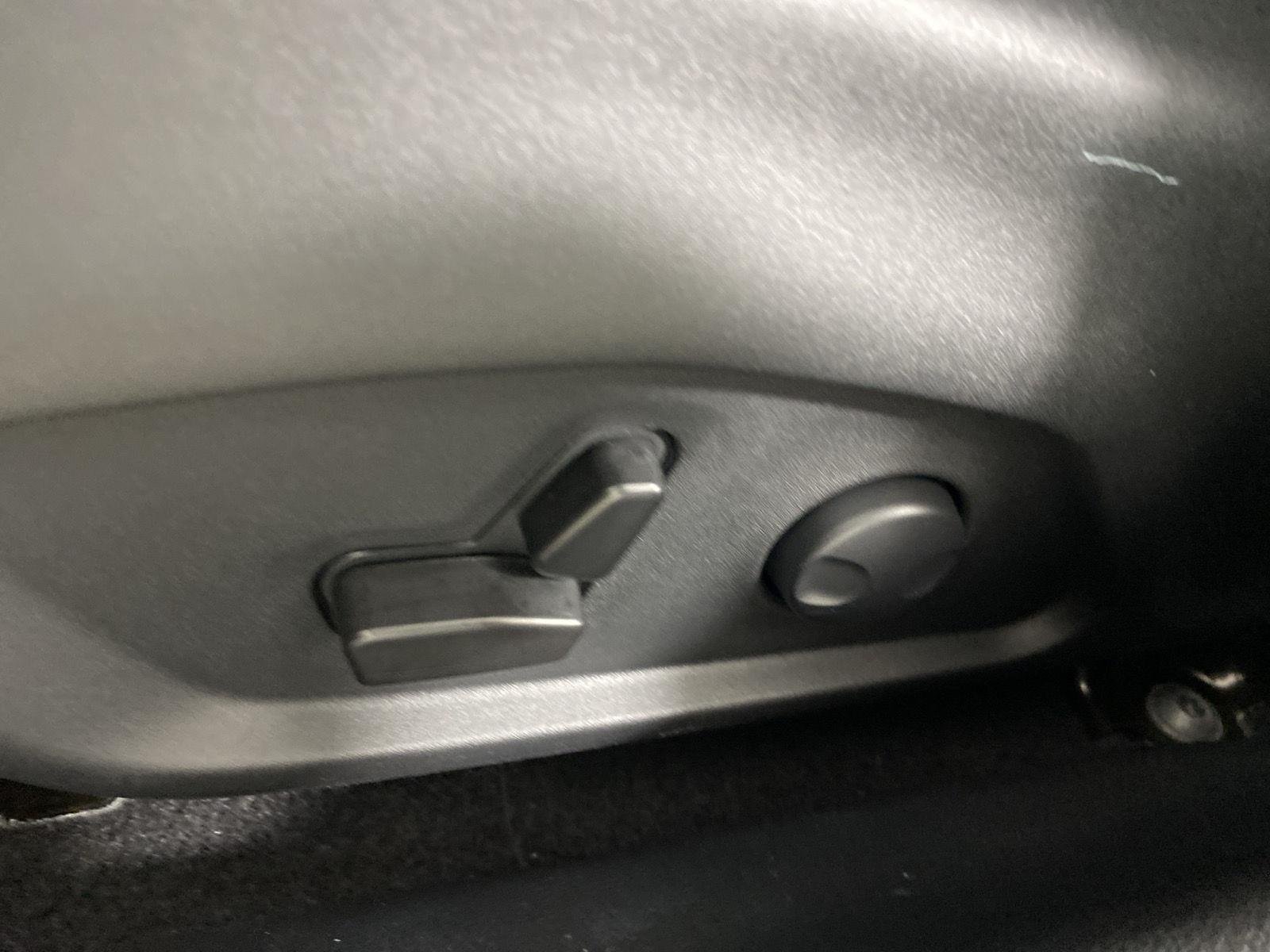 Used 2023 Sting-Gray Clearcoat Jeep Trailhawk image 21