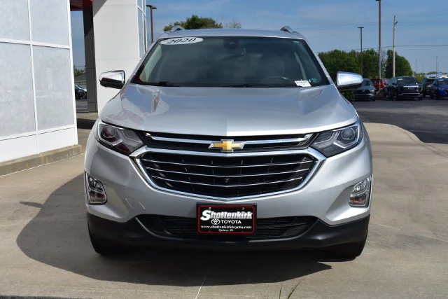 Used 2020 Silver Chevrolet Premier image 3