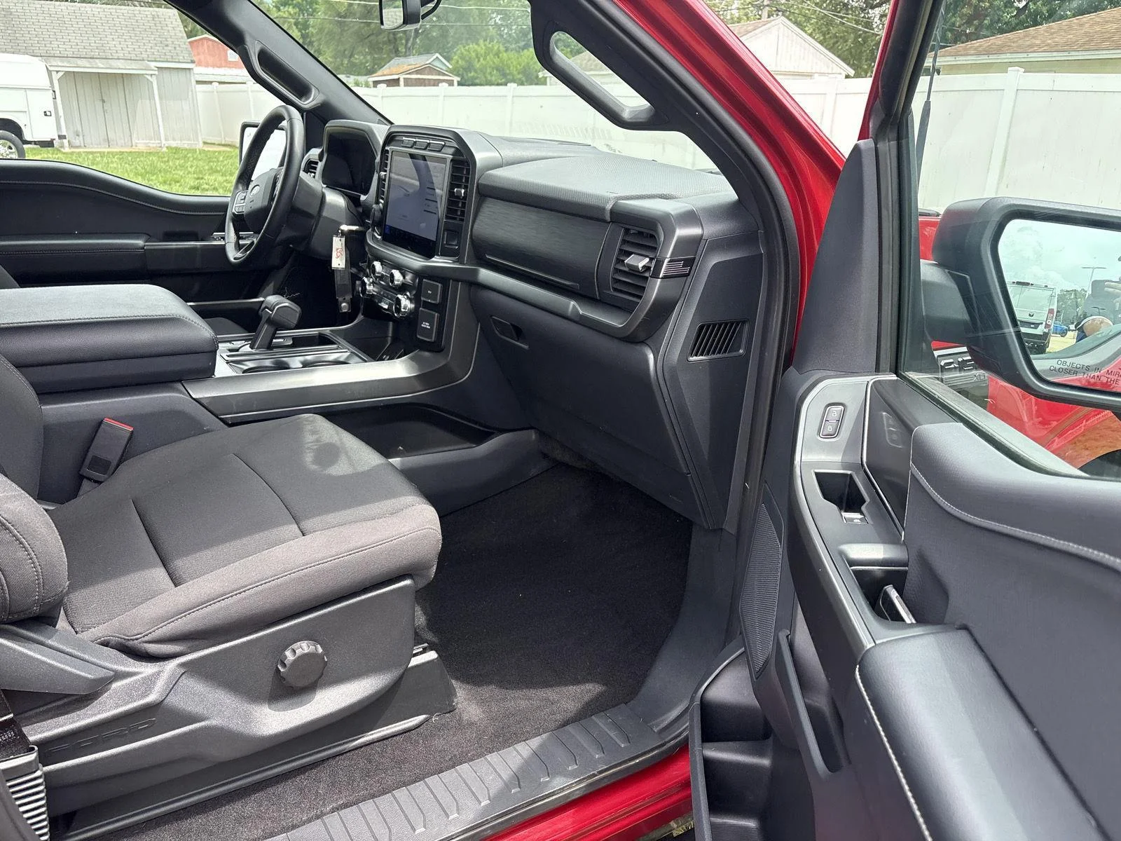 Used 2024 Rapid Red Metallic Tinted Clearcoat Ford XLT image 13