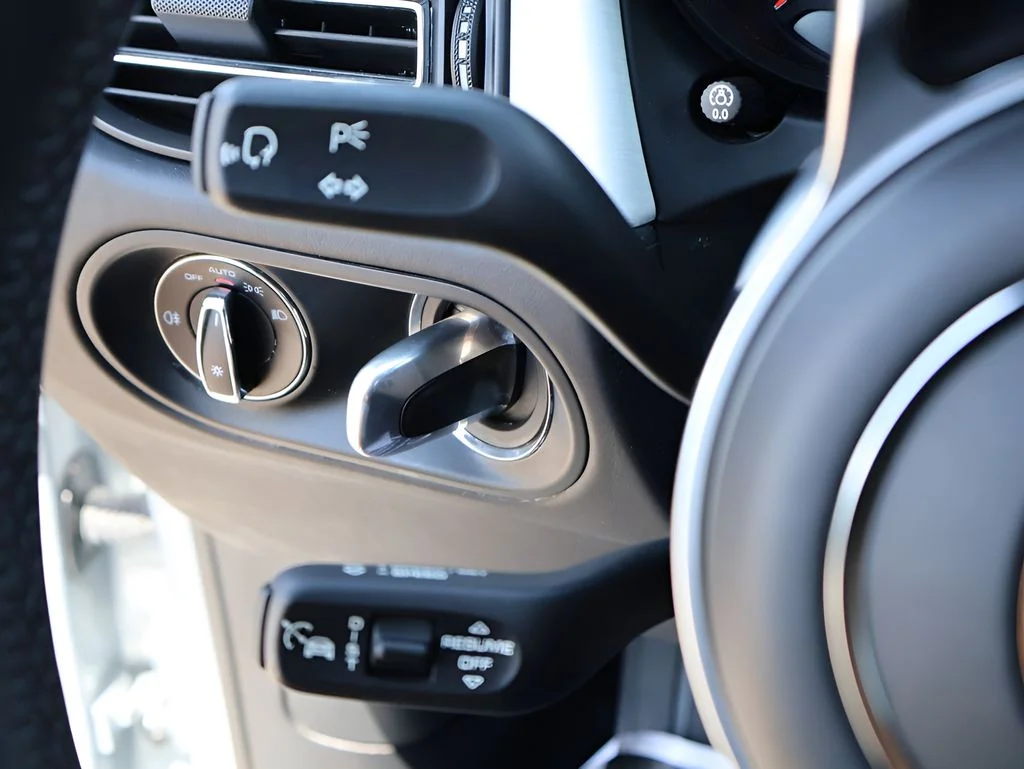 Used 2020 Dolomite Silver Metallic Porsche Turbo image 32