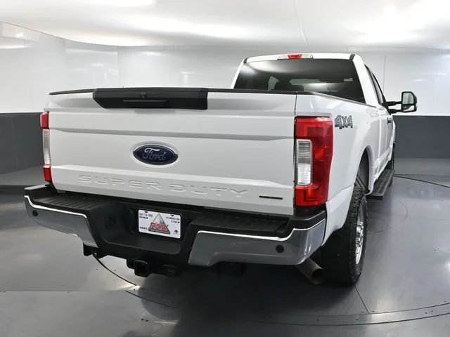 Used 2019 White Ford XL image 6
