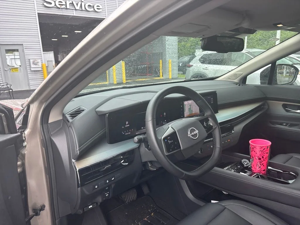 Certified Used 2025 Gold Nissan SL image 6