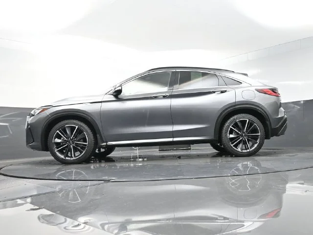 Used 2023 Gray INFINITI LUXE image 36