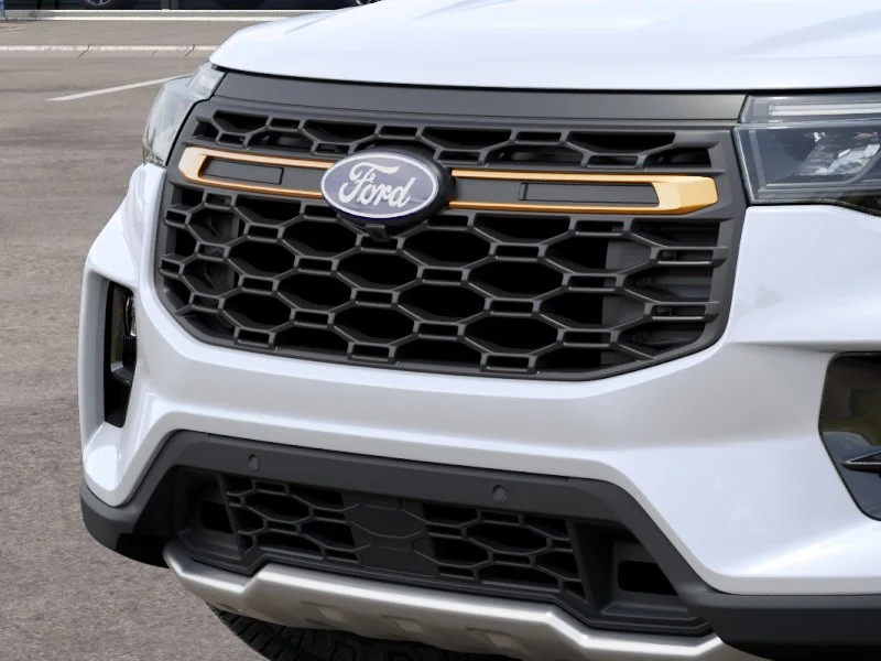 New 2027 Star White Metallic Tri-Coat Ford Tremor® image 64
