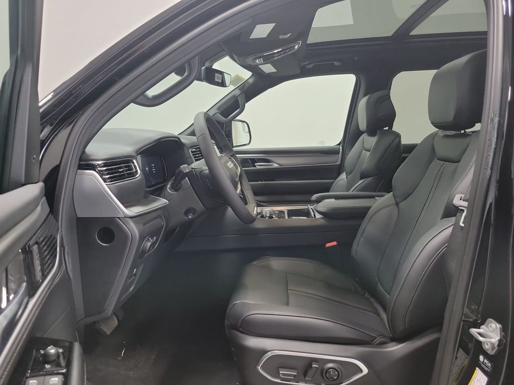 New 2026 High Gloss Black Exterior Paint Jeep Upland image 11