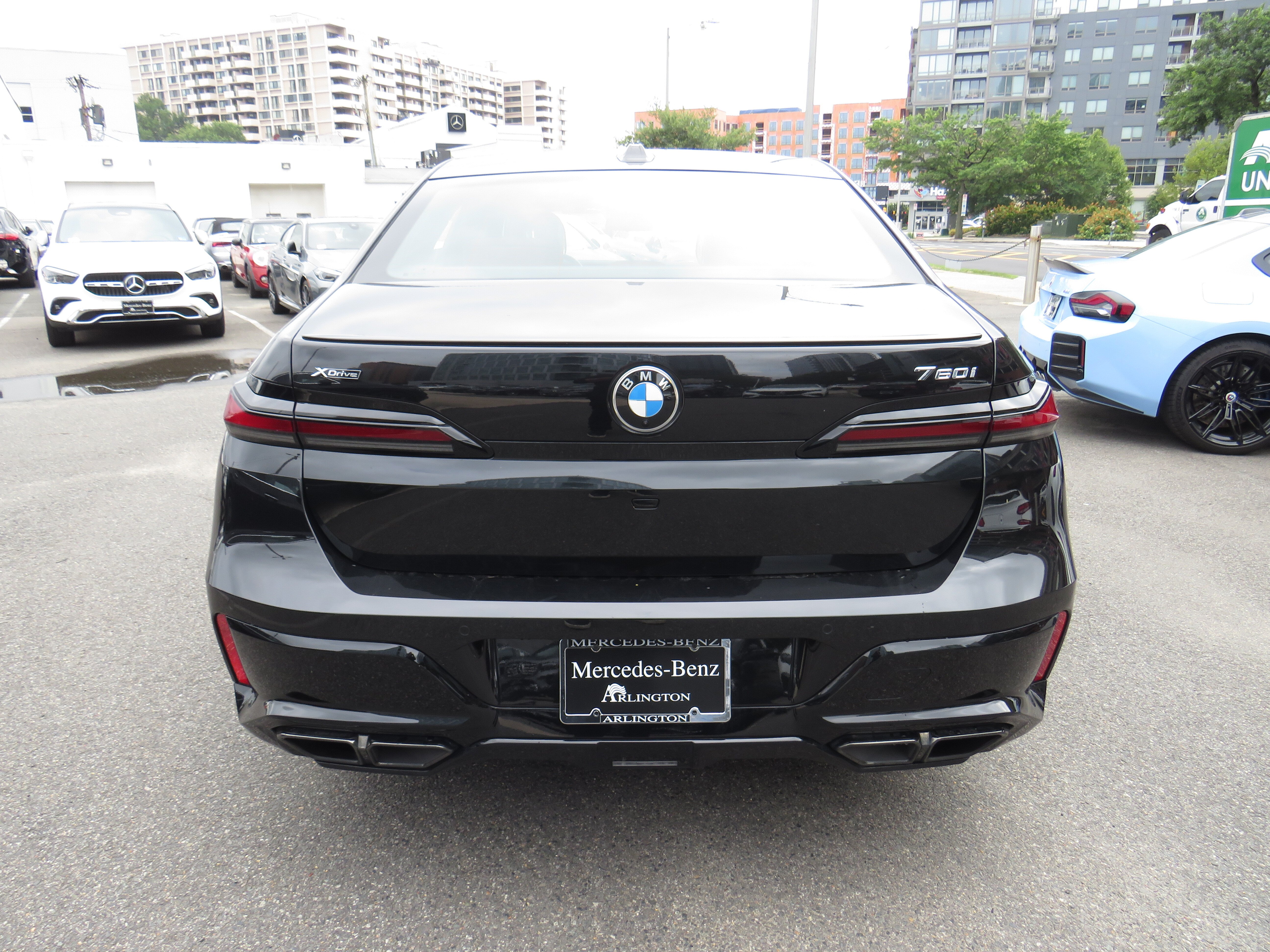 Used 2024 Black Sapphire Metallic BMW 760i xDrive image 3