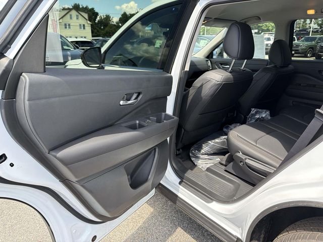 New 2026 Everest White Pearl TriCoat Nissan SL image 12