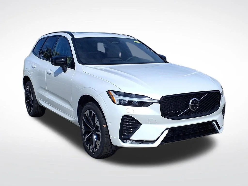 2026 Volvo XC60 B5 Plus