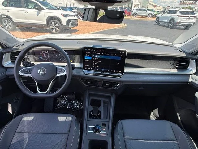 New 2026 White Volkswagen 2.0T SE image 15