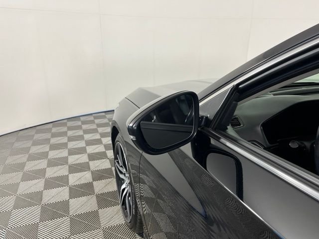 Used 2021 Black Honda Touring image 10