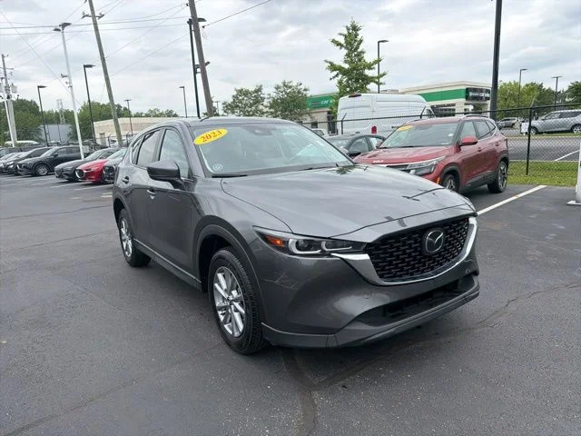 2023 Mazda CX-5 S Preferred package Auto AWD's photo