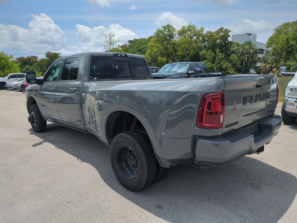 New 2026 Ceramic Gray Clear-Coat Exterior Paint RAM Laramie image 6