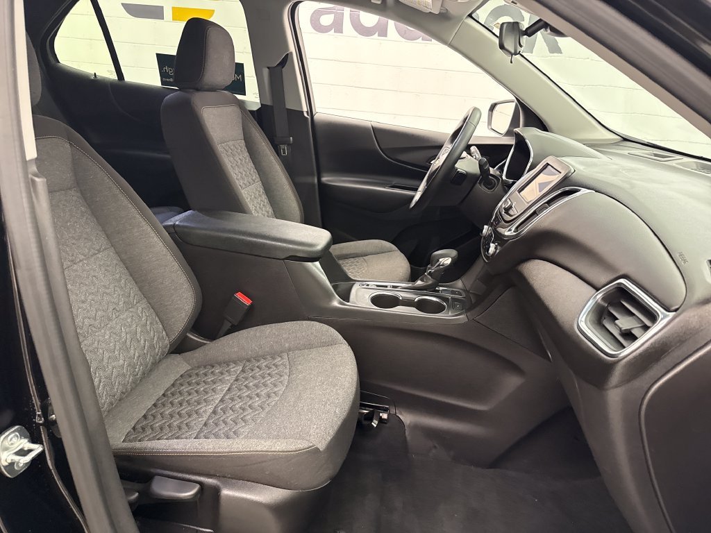 2024 Chevrolet Equinox LT - Photo 29