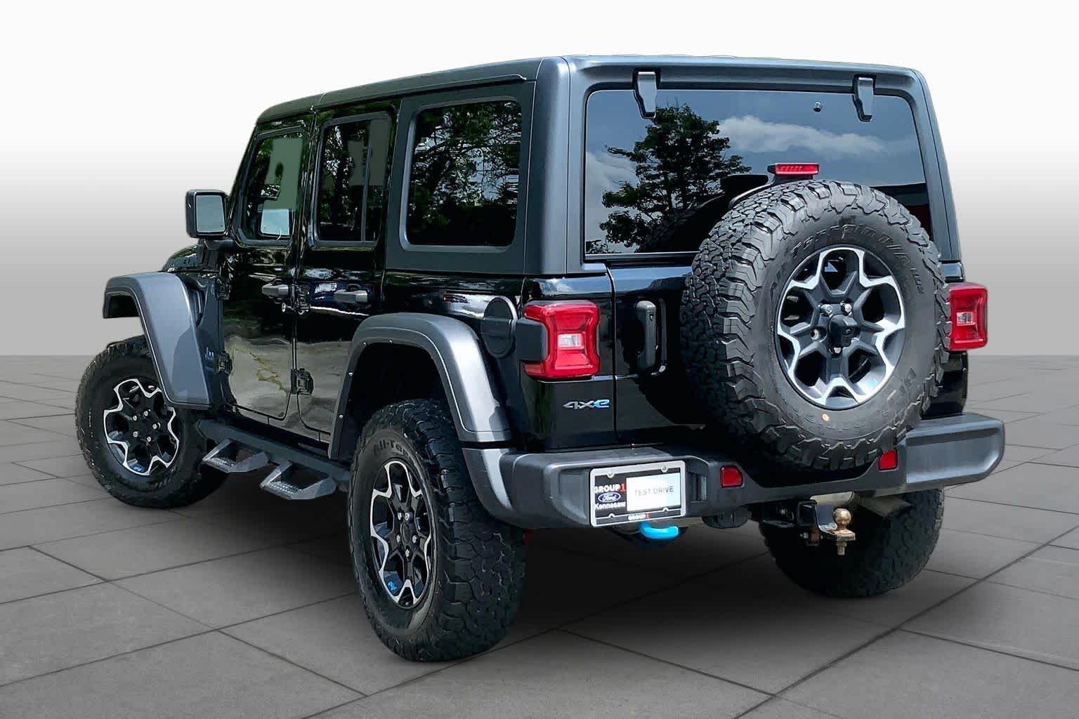 Used 2023 Black Clearcoat Jeep Rubicon image 12