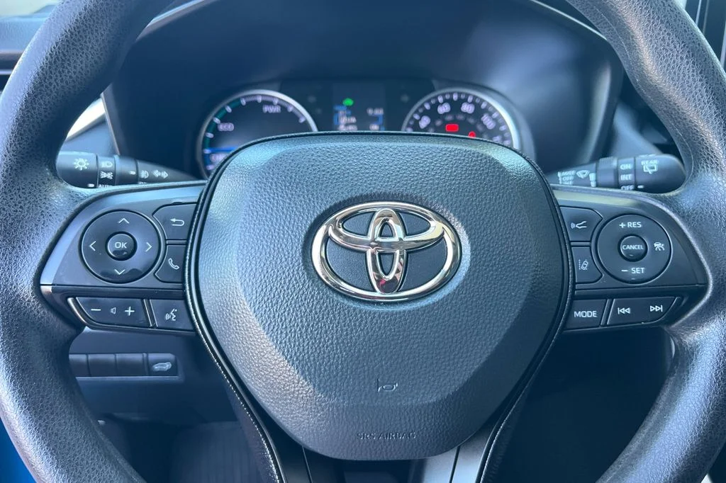 Certified Used 2021 Blue Toyota XLE image 25