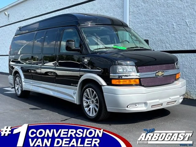 2021 Chevrolet Express 2500 Extended Work Van HD's photo