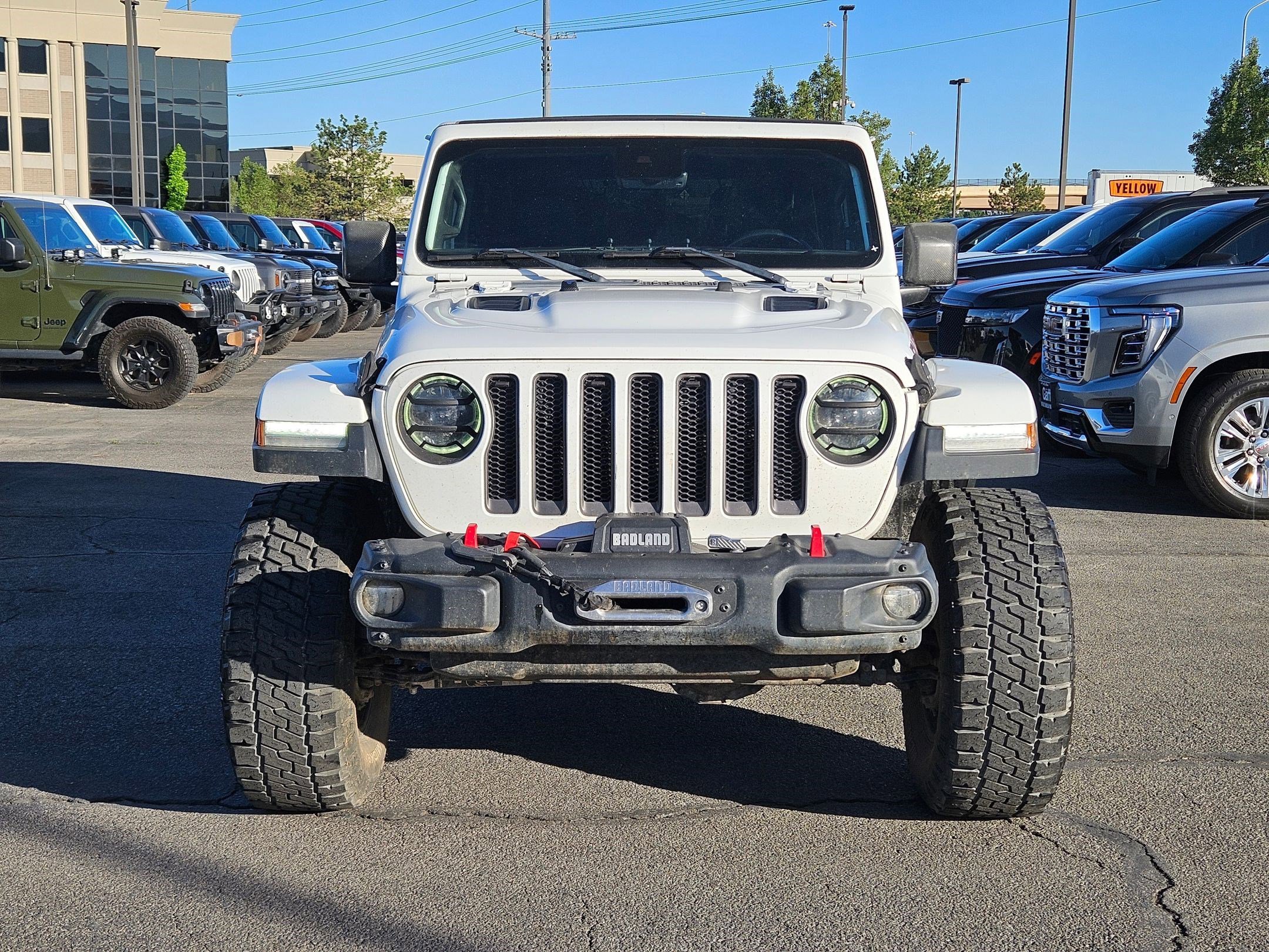 Used 2019 Bright White Clearcoat Jeep Rubicon image 9