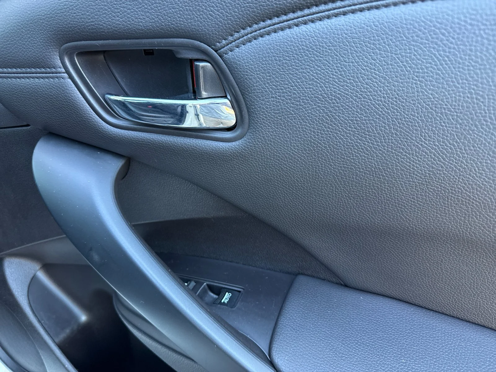 Used 2017  Acura Technology Package image 19
