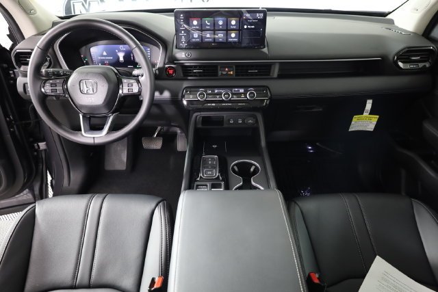 2026 Honda Pilot Touring - Photo 17