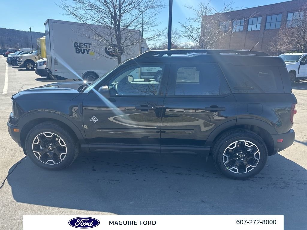 New 2026 Shadow Black Ford Outer Banks® image 7