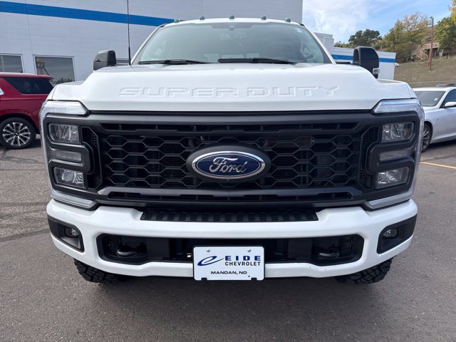 Used 2024 White Ford Lariat image 9