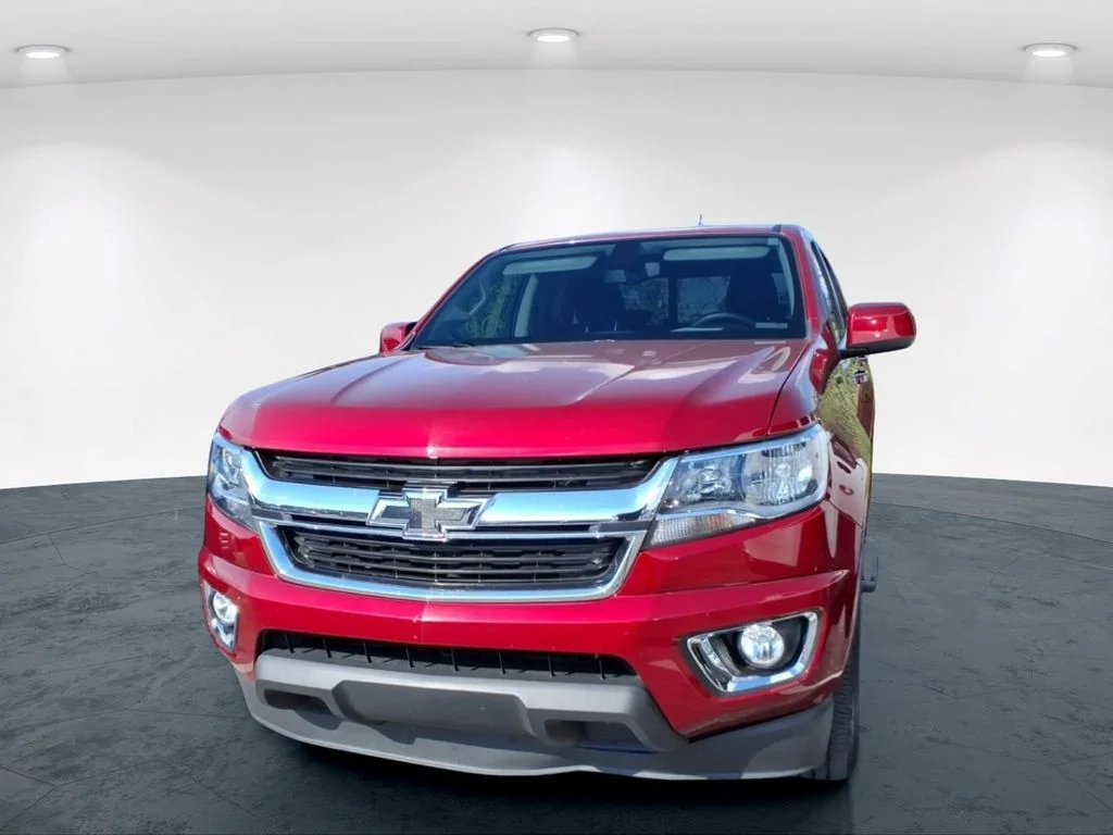 Used 2019 Red Chevrolet LT image 5
