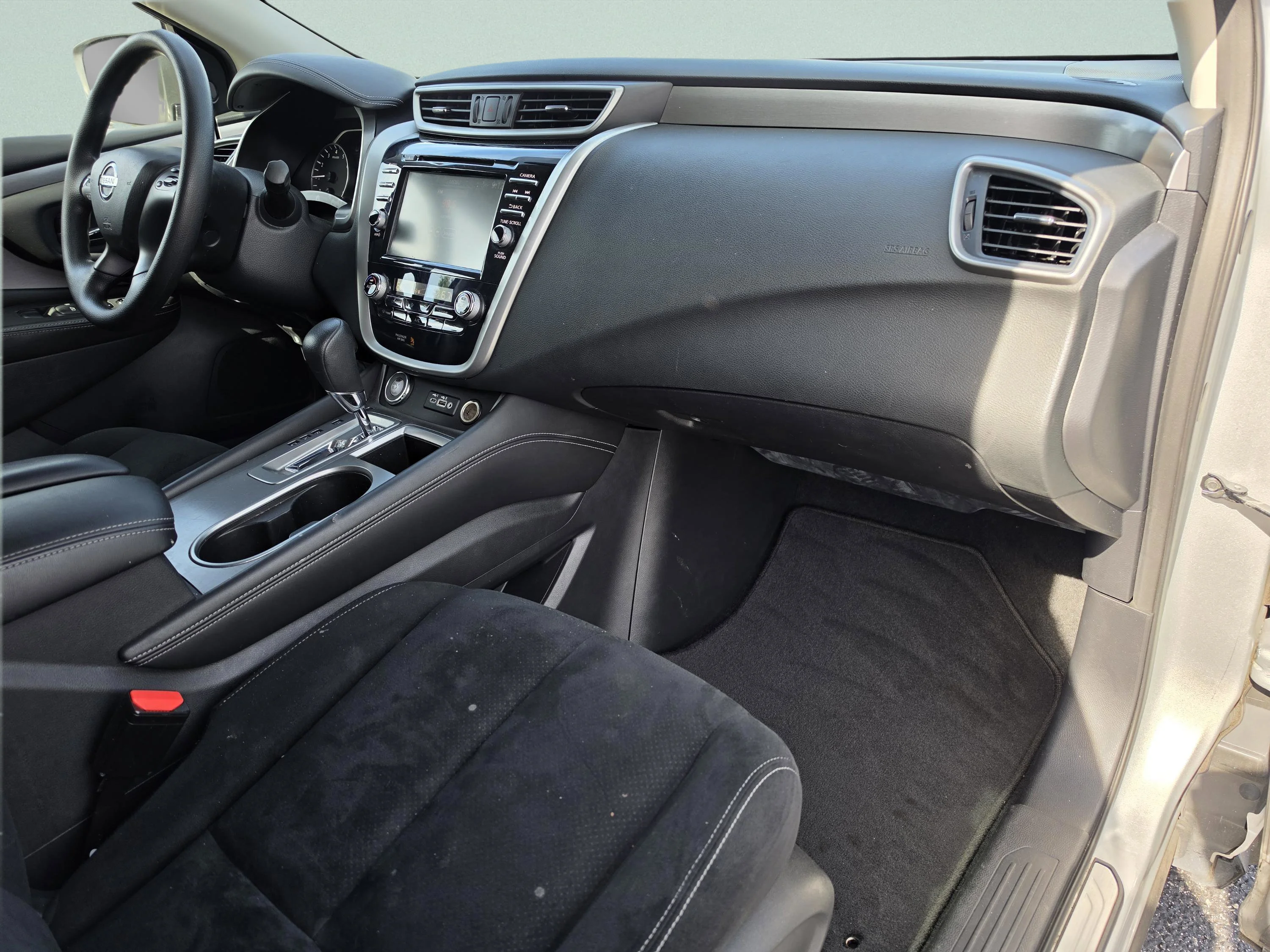 Used 2022 Brilliant Silver Metallic Nissan S image 16