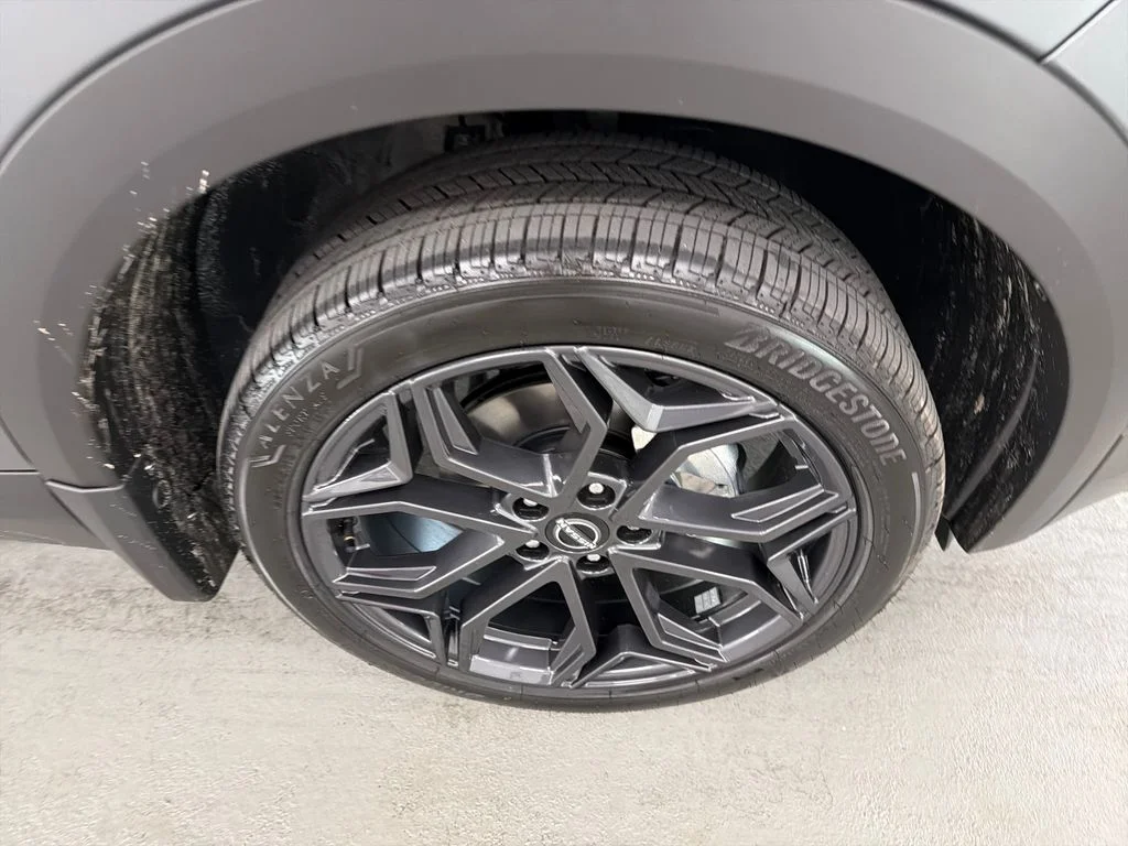 New 2026 Gun Metallic Nissan SR image 4