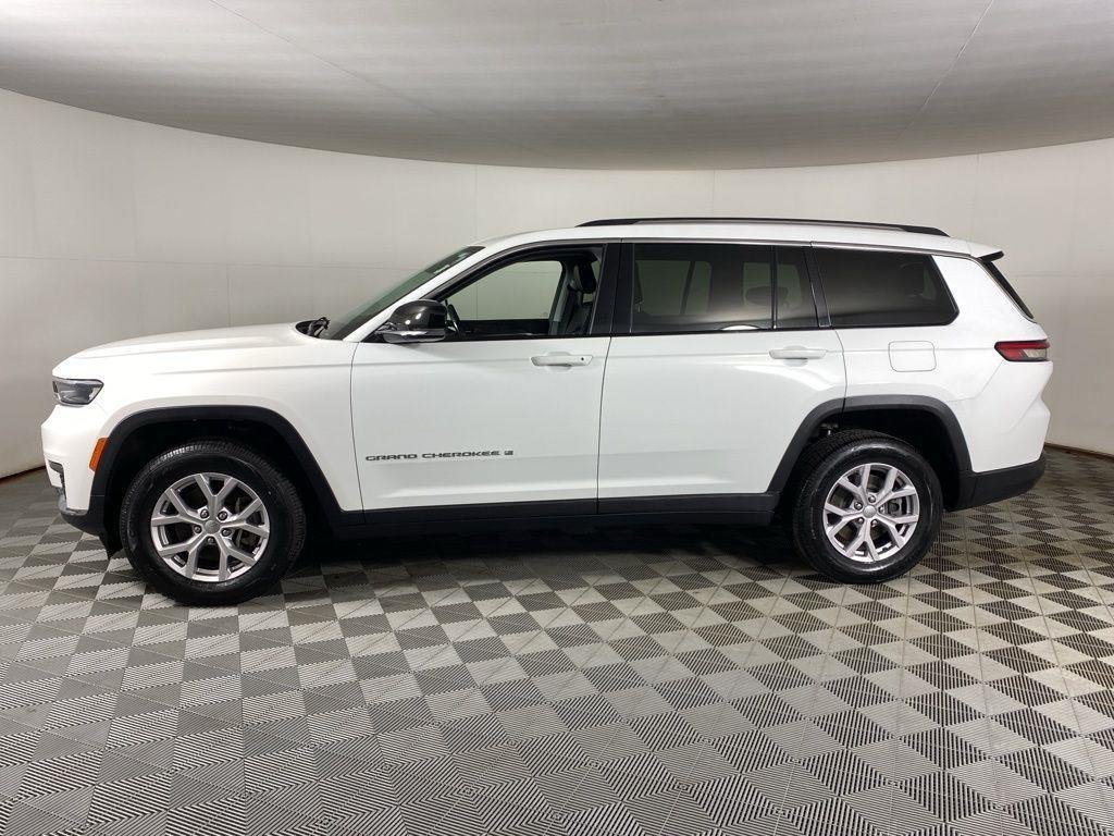 Used 2021 Bright White Clearcoat Jeep Limited image 7