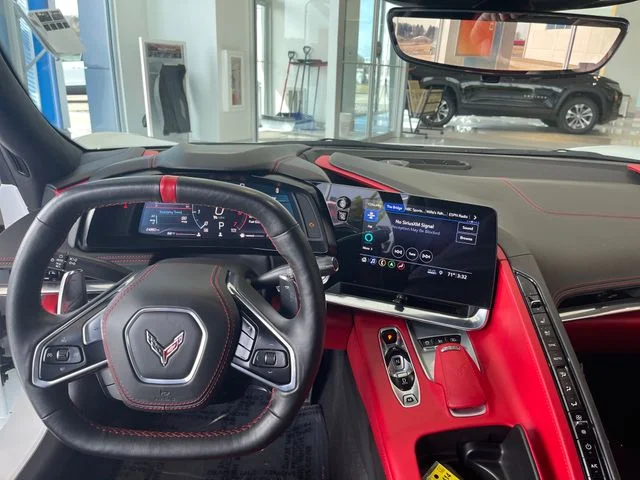 Used 2020 White Chevrolet Stingray image 13