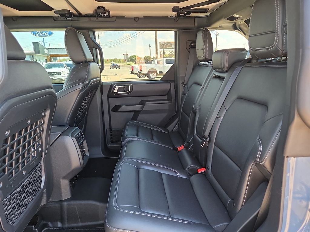 Used 2025 Azure Gray Metallic Ford Badlands image 17