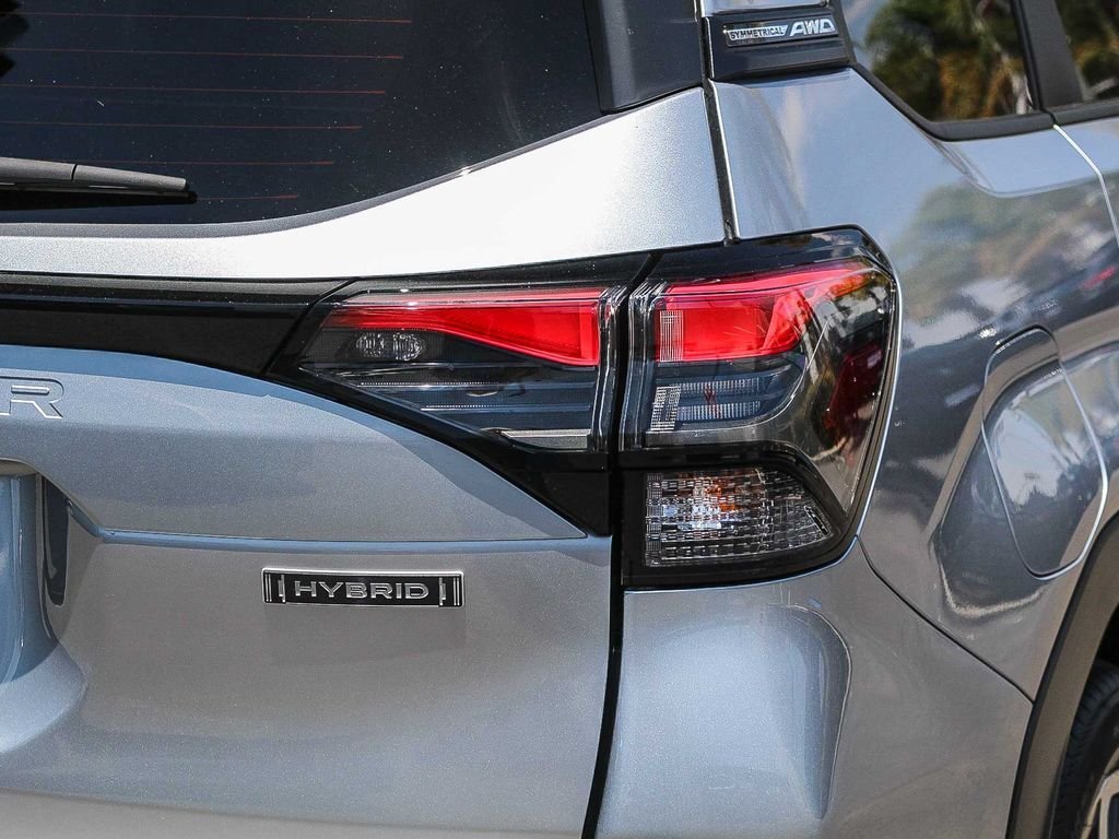 New 2026 ICE SILVER METALLIC Subaru Limited Hybrid image 7