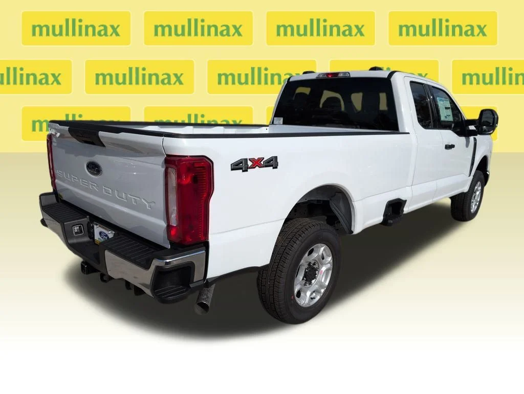 New 2026 White Ford XLT image 3