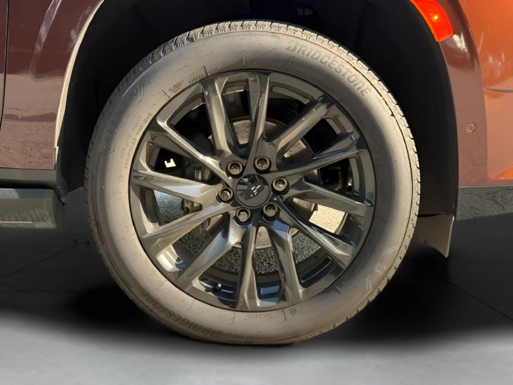 Used 2023 Red Cadillac Sport Platinum image 16