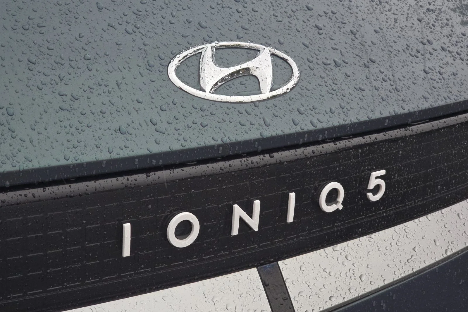 Used 2024 Green Hyundai SEL image 31