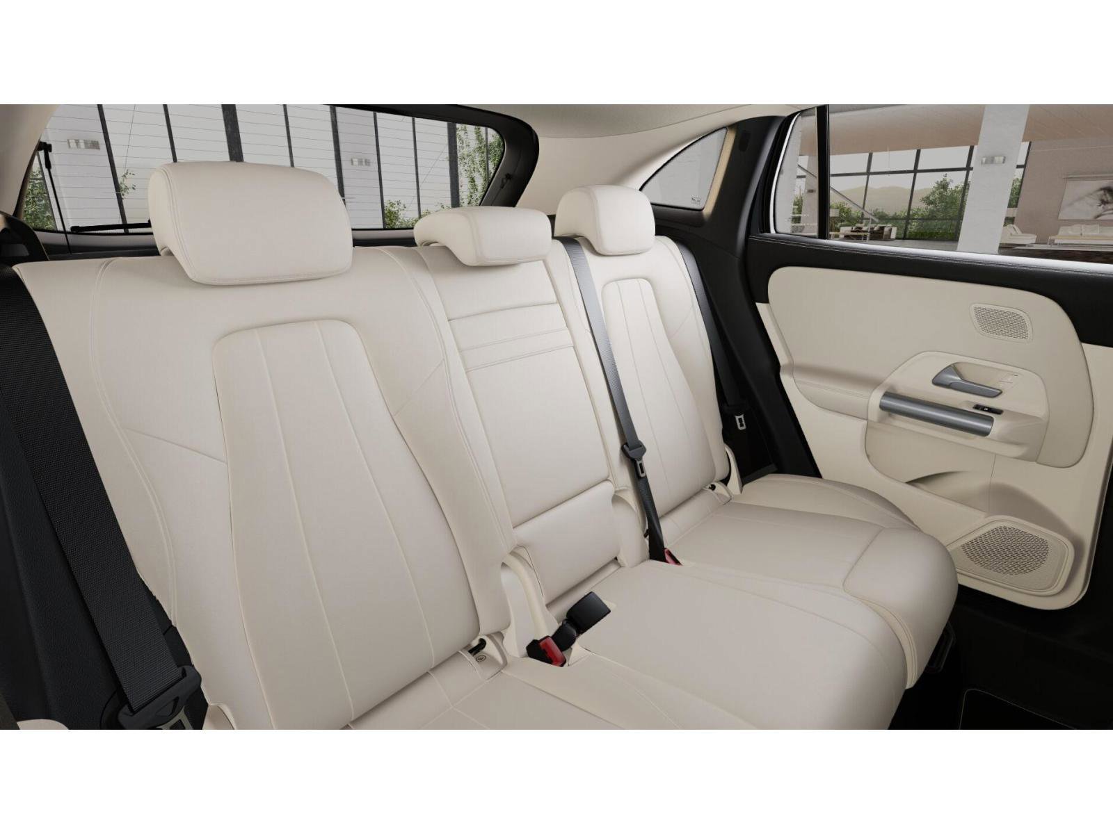 Used 2026 Black Mercedes-Benz GLA 250 image 6
