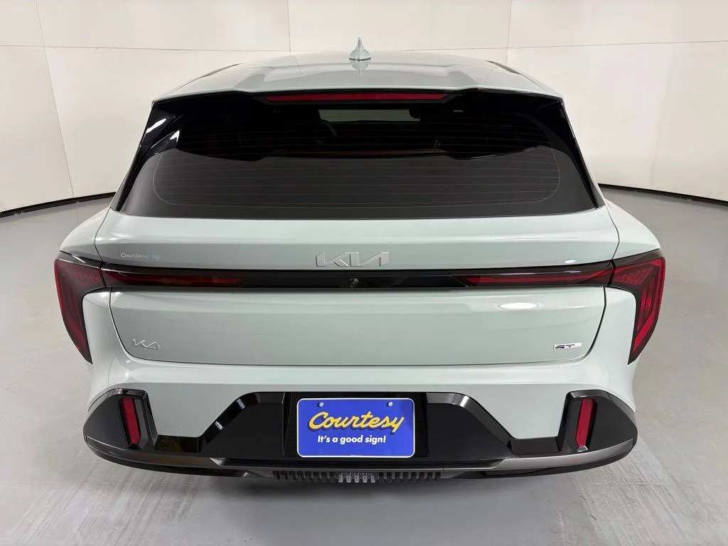 New 2026  Kia GT-Line image 7