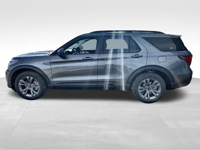 New 2026 Carbonized Gray Metallic Ford Active image 41