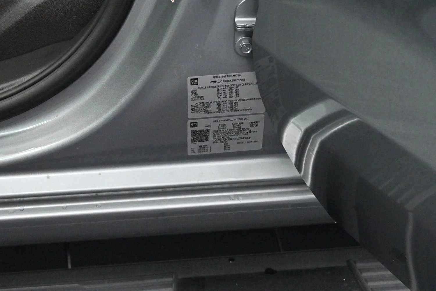 Used 2025 Sterling Gray Metallic Chevrolet LT image 38
