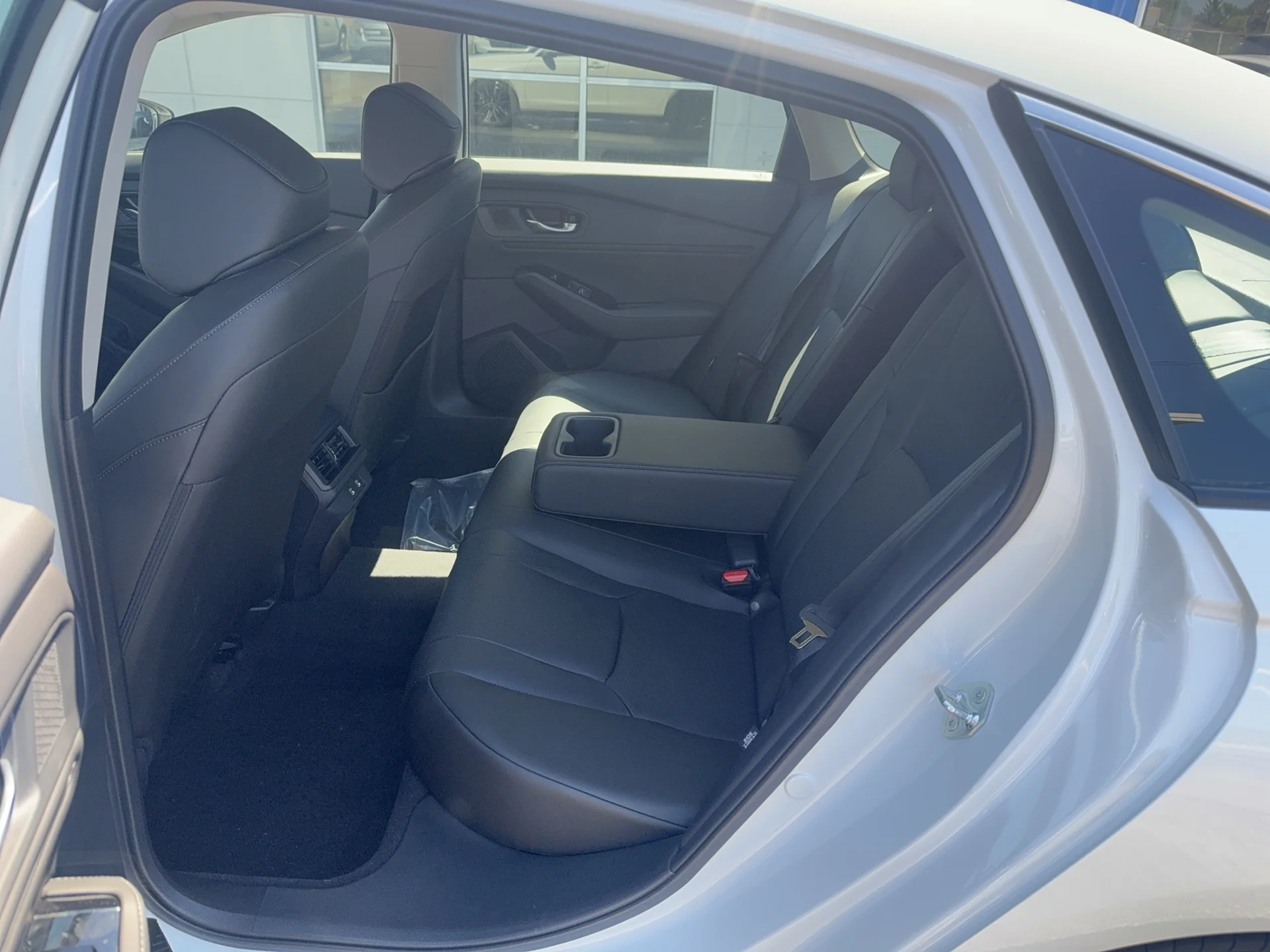 New 2026 Platinum White Pearl Honda Touring image 11