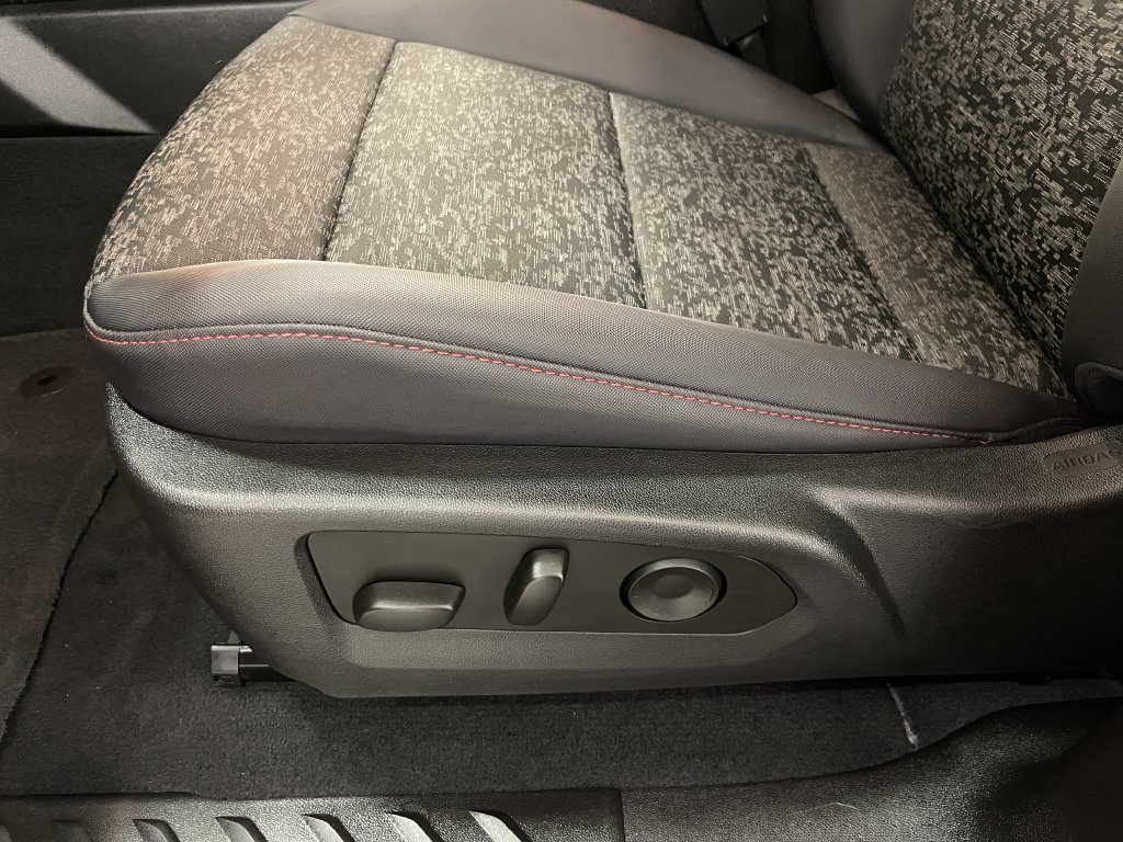 2024 Chevrolet Colorado Z71 - Photo 9