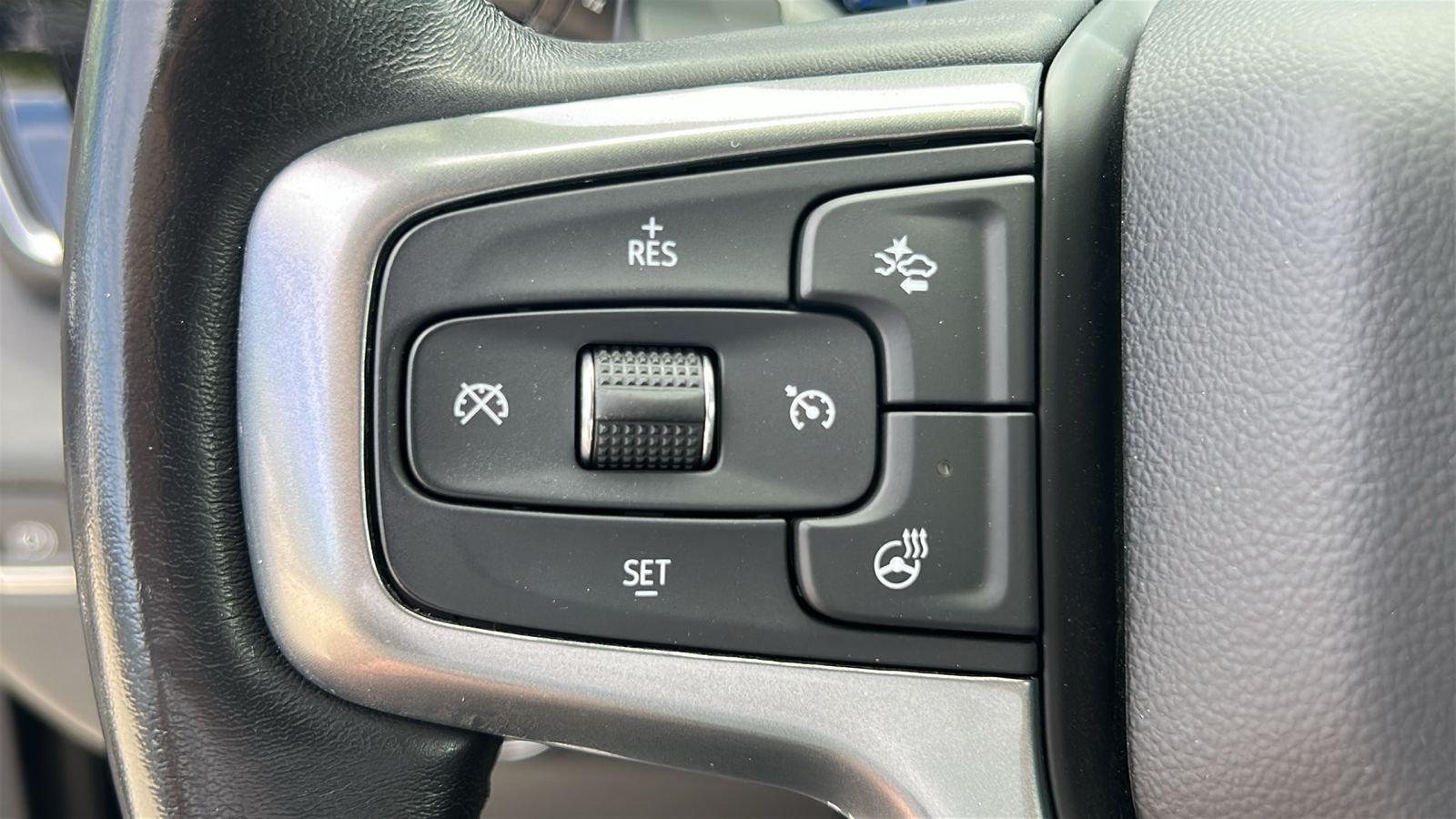 Used 2022 Blue Chevrolet LTZ image 24