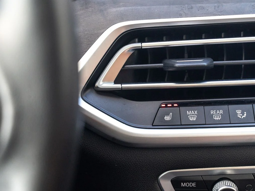 Used 2022 Brown BMW xDrive40i image 32